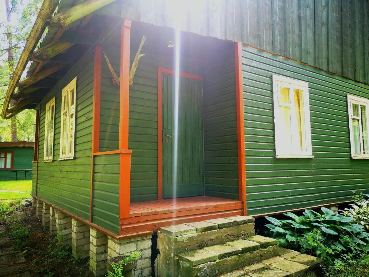 Asmonu Poilsiaviete Villa Kinty Екстериор снимка