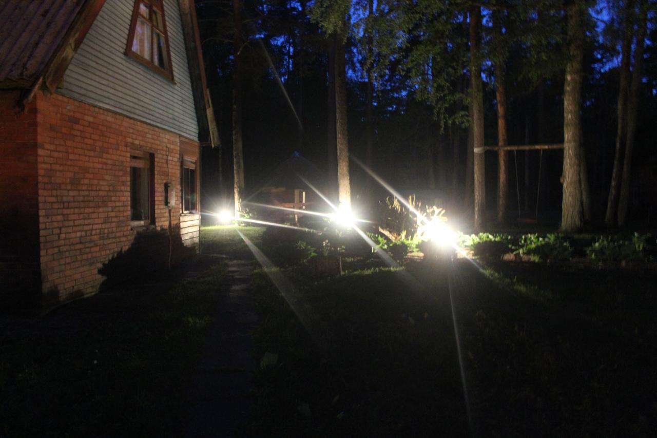 Asmonu Poilsiaviete Villa Kinty Екстериор снимка